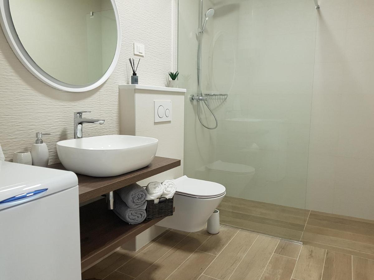 La Vista Apartments Мимице Экстерьер фото
